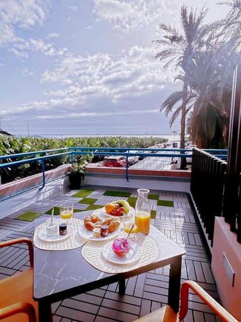 View (from property/room), Balcony/Terrace, Sea view