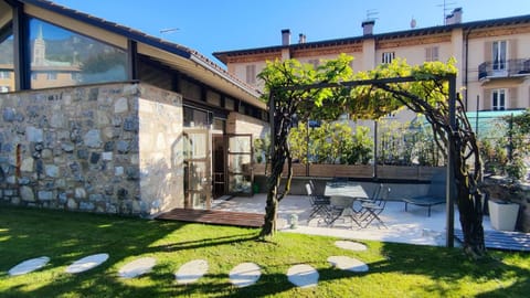 Garden, Balcony/Terrace