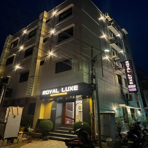 Property building, Street view