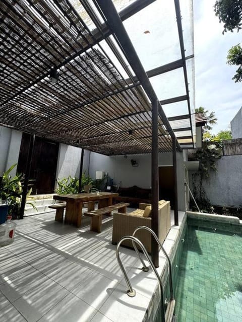 2 Bedroom Bloom Villa Villa in Kuta Selatan