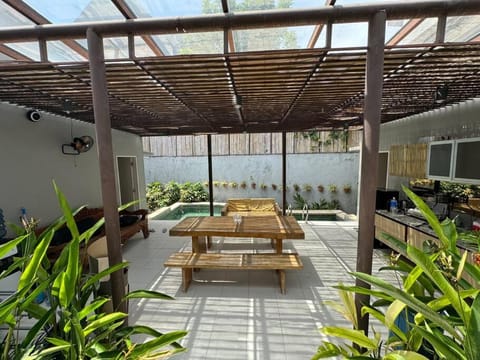 2 Bedroom Bloom Villa Villa in Kuta Selatan