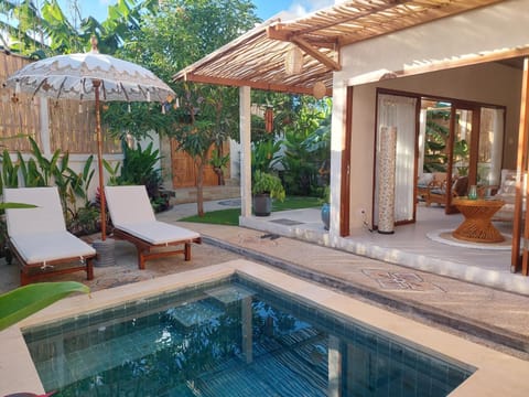 Garden, Balcony/Terrace, Swimming pool, sunbed