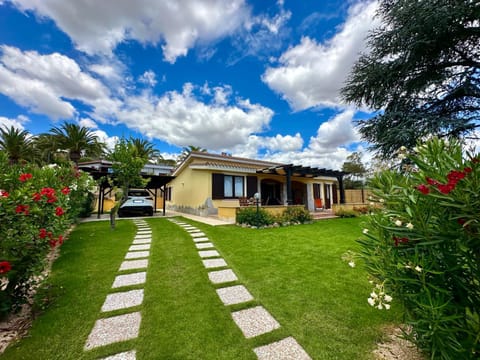 Property building, Garden, Garden view