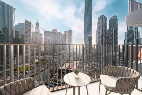 Property building, Patio, Day, View (from property/room), Balcony/Terrace, Living room, Seating area, City view