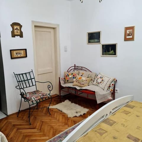 Antique Apartman Apartment in Serbia