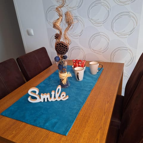 Coffee/tea facilities, Dining area