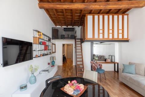 TV and multimedia, Living room, Dining area
