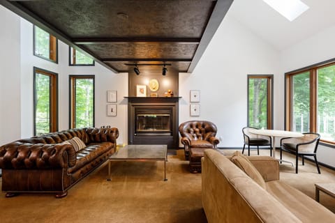 Club 100 - Crystal Mountain House in Michigan