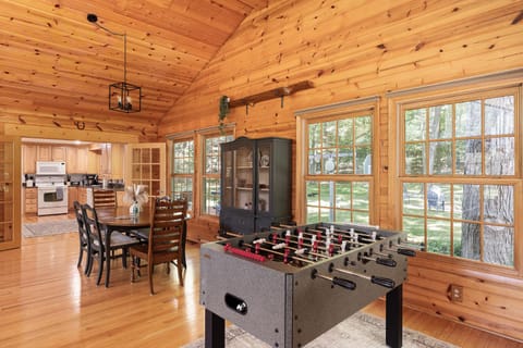 Torch Lake House Central Lake House in Torch Lake