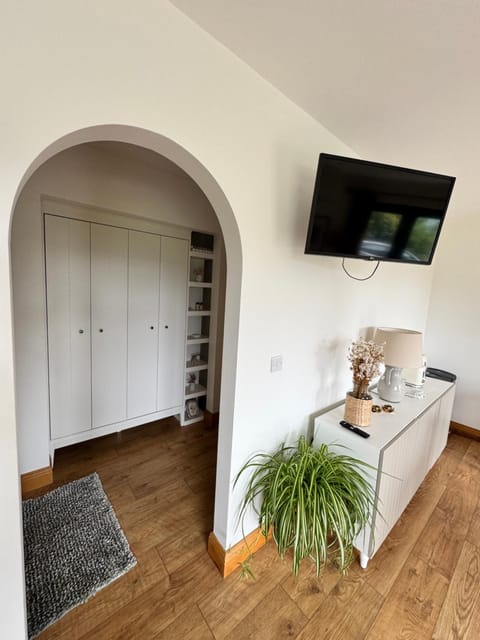 Lakeview Ensuite - Peaceful Country Escape Country House in Leitrim, Co. Leitrim, Ireland