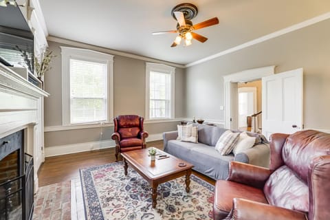 Vineyard Retreat at George Vest Historical Home House in Ohio