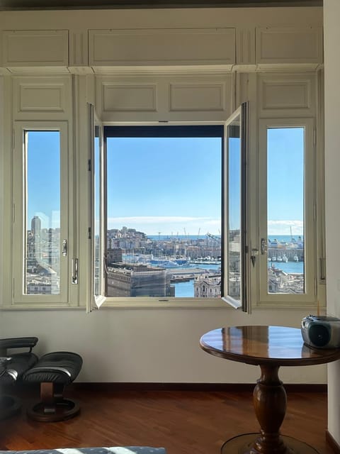 View (from property/room), City view, Sea view