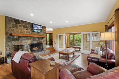 Ridgeline Views House in Boone