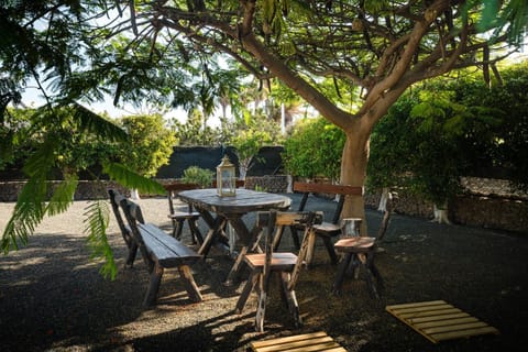 Garden, Dining area
