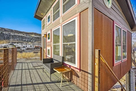 Red Rock Treehouse Unique in Old Colorado City House in Old Colorado City