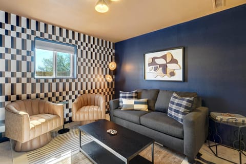 Rockies Royale Modern & Bright Outdoors Fun House in Colorado Springs