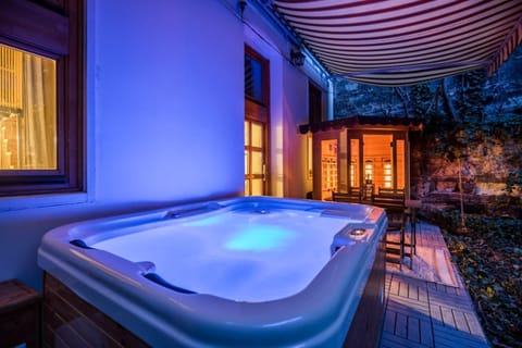 Hot Tub
