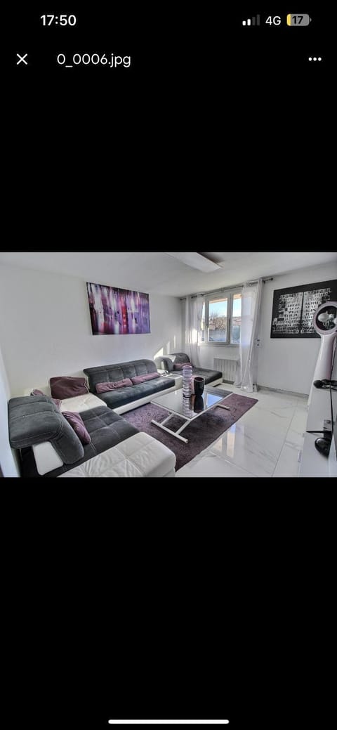 Appartement 2 chambres Apartment in Marignane