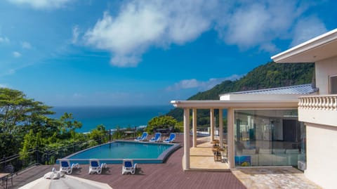Property building, Patio, Balcony/Terrace, Sea view