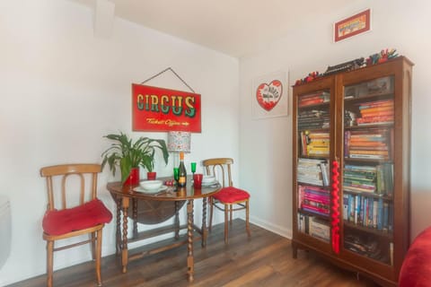 Alnwick Book Nook - dog friendly Apartment in Alnwick