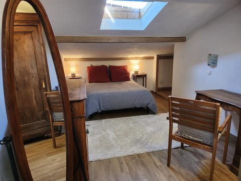 Bed, Seating area, Bedroom, wardrobe