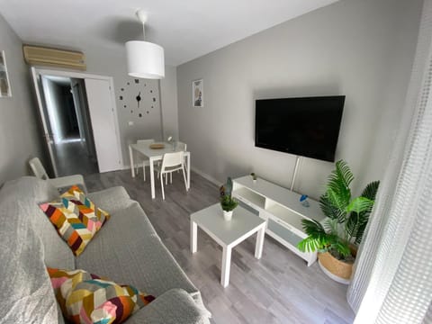TV and multimedia, Living room, Dining area