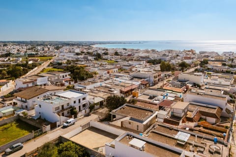 Neighbourhood, Bird's eye view