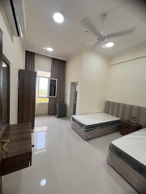 Bed, Living room, Photo of the whole room, Seating area, Bedroom