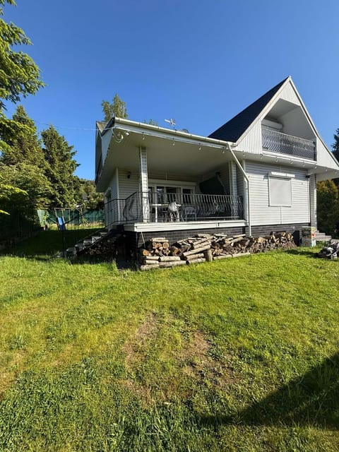 Dom całoroczny, Krzeszna House in Pomeranian Voivodeship