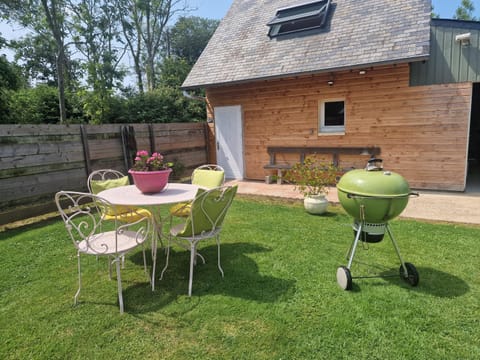 Property building, BBQ facilities, Garden, Dining area, Garden view