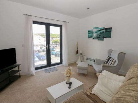 Sea View Apartment - 2 Bedrooms - Sleeps 4 Apartment in Copeland District