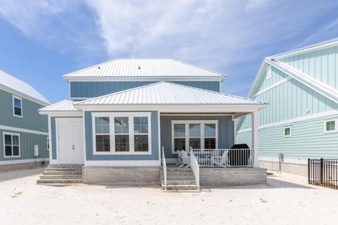 Blue Dolphin House in Orange Beach
