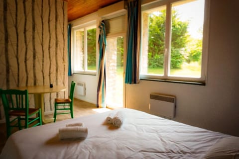 Ushuaïa Villages-Domaine de Scott Country House in Bourgogne-Franche-Comté