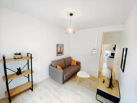 Charme et Confort à Charleville-Mézières Apartment in Wallonia, Belgium