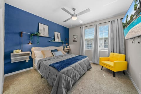 Stylish 2BR2BA w Pool, Gym Near Airport #3 Apartment in Westchase