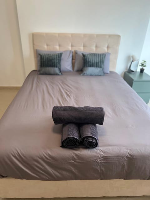 Top Rated Award Winning 1BR with Sea View Apartment in Al Sharjah