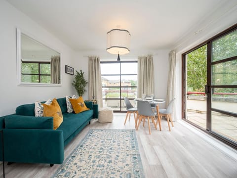 Living room, Other, Seating area, Dining area