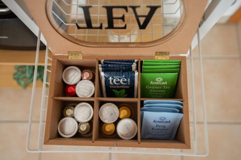 Coffee/tea facilities