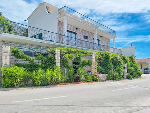 House Rinomeri Apartment in Split-Dalmatia County