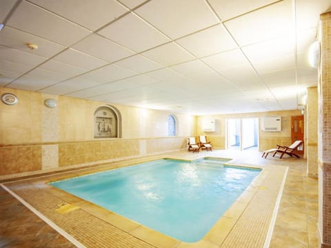 Hot Tub, Swimming pool