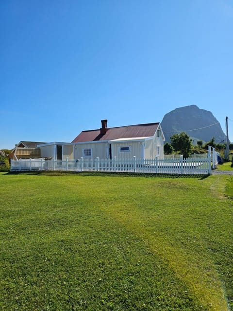 Property building, Garden view