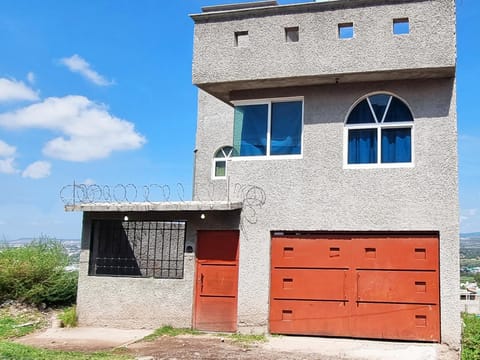 Salitre House in Santiago de Queretaro