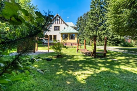 Property building, Spring, Day, Natural landscape, Children play ground, Garden, Garden view