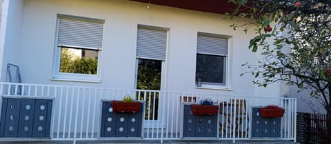 Property building, Balcony/Terrace