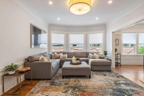 Seventeenth Avenue City Retreat House in San Francisco