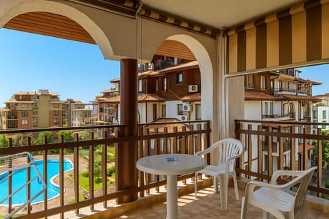 View (from property/room), Balcony/Terrace, Swimming pool
