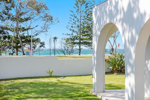 Natural landscape, Balcony/Terrace, Beach