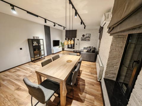 Communal lounge/ TV room, Communal lounge/ TV room, TV and multimedia, Living room, Seating area