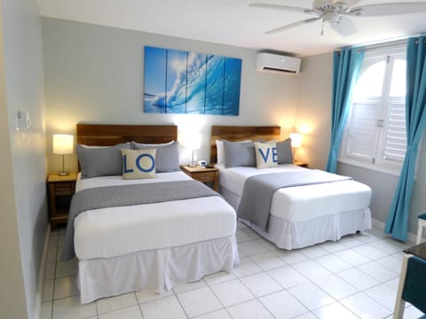 Bed, Bedroom, Area and facilities