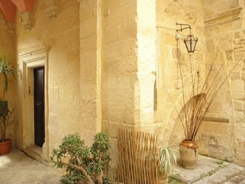 Inner courtyard view